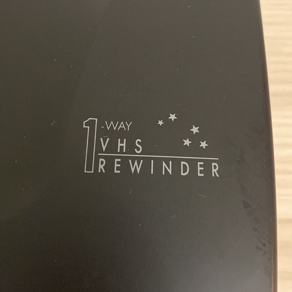 KINYO black 1 Way Video Cassette Rewinder - Picture 6 of 8